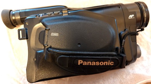 Filmkamera Panasonic VHSC Mod. NV-RX20EG - Bild 5 von 8