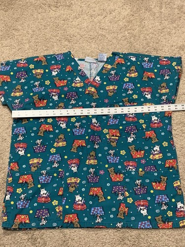 MHD Scrubs Womens Scrub Top Sz Medium Green Dogs Deep Pockets - Picture 9 of 11