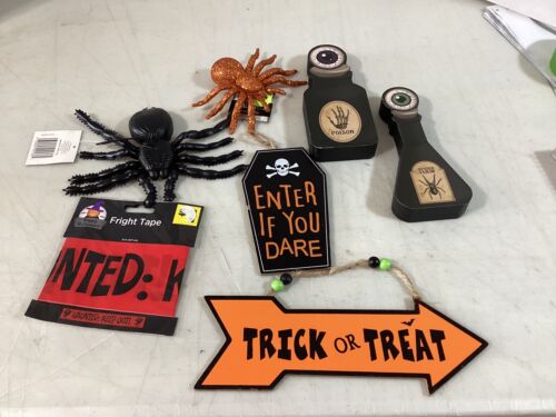 Halloween Decoration Items And Signs