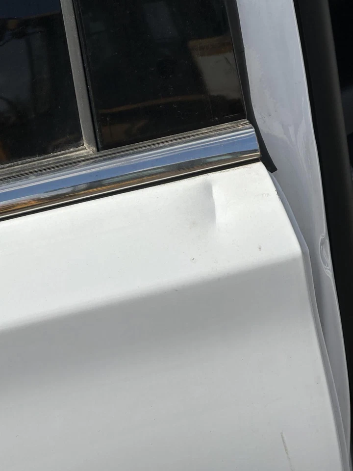 2015 - 2020 年吉姆西 YUKON 后门右壳面板白色 GAZ 原始设备制造商 — 第 2/3 张图片