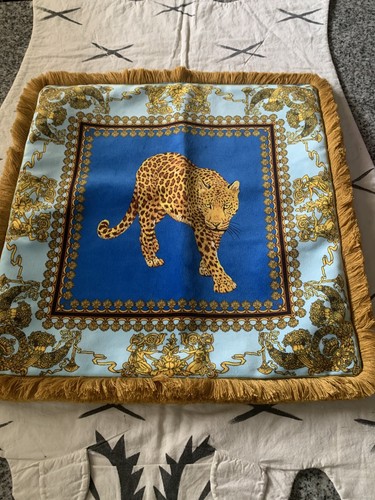 Designer cushion - Picture 7 of 8
