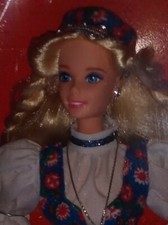 MATTEL #14450 NORWEGIAN BARBIE 1995 DOLL DOLLS OF THE WORLD COLLECTOR EDITION