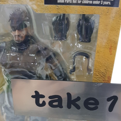 Play Arts Kai Metal Gear Solid Peace Walker Snake Sneaking Suit Ver. Square Enix - Picture 8 of 11
