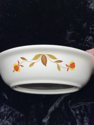 Vintage Hall's Superior Quality Autumn Leaf Pie Plate Mary Dunbar 9.5'' Chip Plus