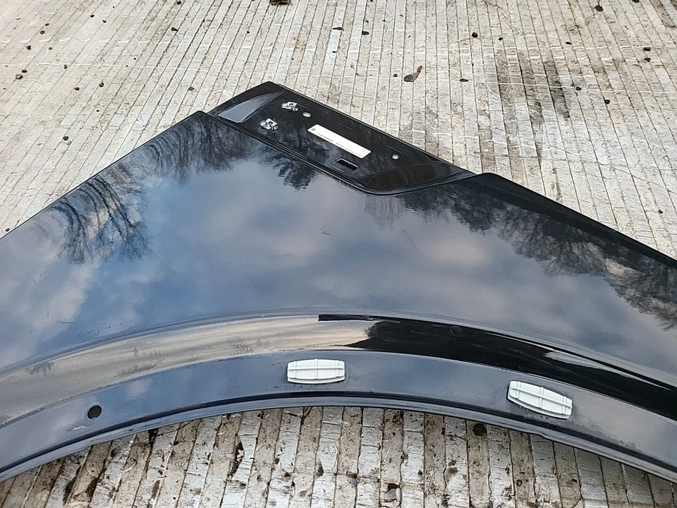 Guardabarros delantero derecho negro del lado del pasajero Dodge Nitro 2007-2011 con orificio de moldura Foto 4 de 4