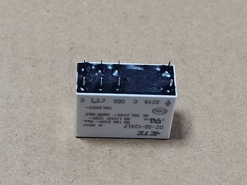 2 relés nuevos OEG OZ-SS-124LF 24VDC 8 PINES RELÉS - Imagen 4 de 4