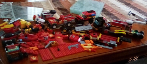 Bundle of Lego Pieces Selection Fire Station Pieces - Picture 3 of 4