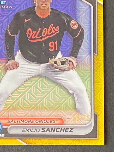 Emilio Sanchez 2024 Bowman Chrome 1st Yellow Mojo Refractor #ed 55/75 - Picture 4 of 10