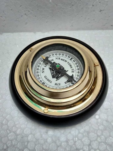 Vintage Brass Compass Nautical Marine Navigation Ship Boat Compass On Wood Base - Picture 3 of 3