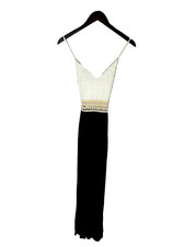 Windsor XS navy blue/ivory v-neck lace maxi dress