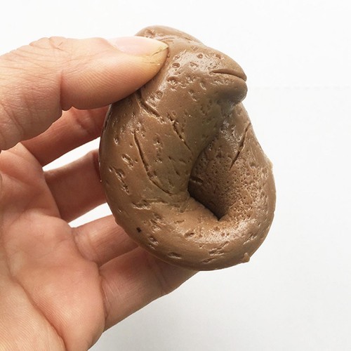 6* Realistic Soft Fake Dog Poop,Pranks Gag Joke/Party Gift Toys Poo TPR-Rubber - Picture 5 of 12