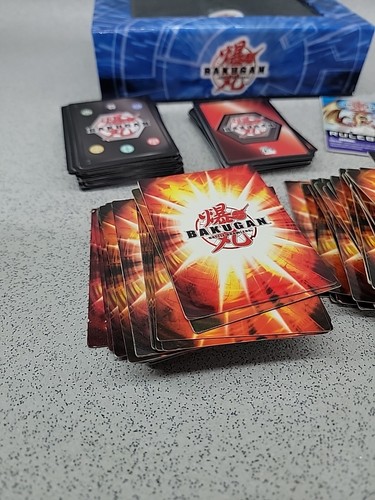 152 Vintage Bakugan Battle Brawlers Trading Cards Magnetic Blue Storage Box Game - Picture 2 of 13