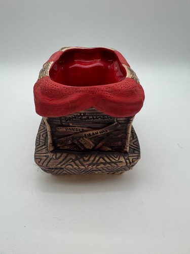 Prendedor de tarjetas Tiki Tony's Skipper's Bote Tikiland Trading Jungle Cruise Disney NUEVO - Imagen 5 de 6