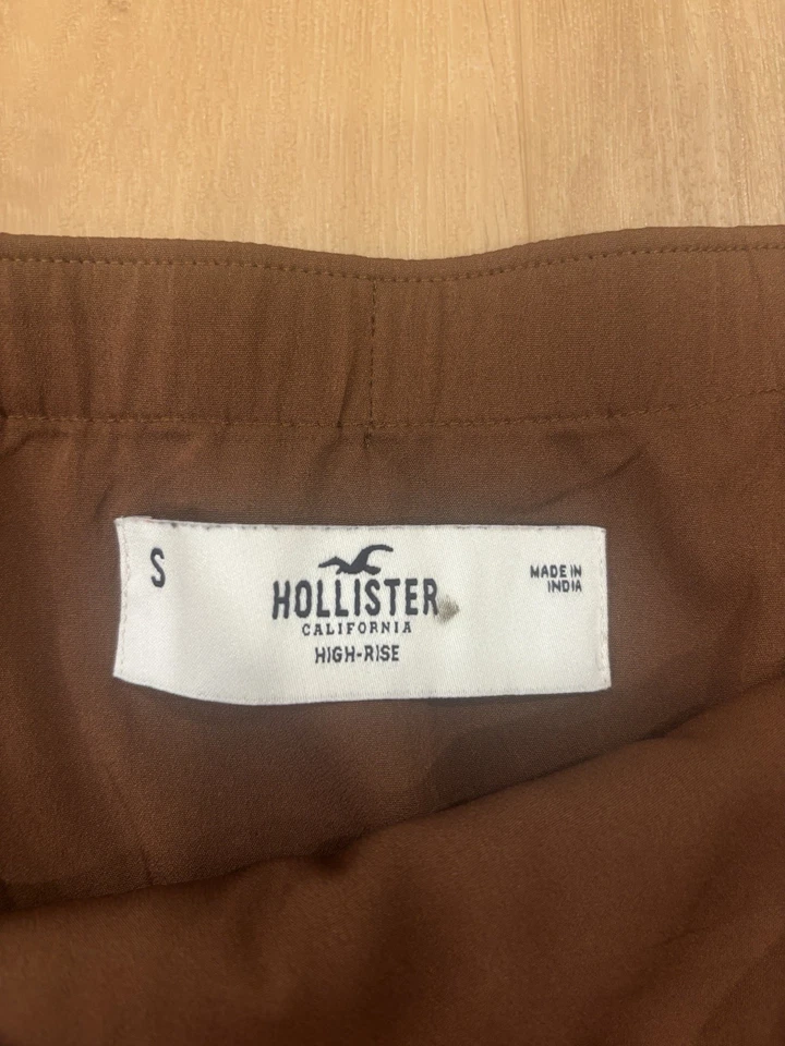 Hollister Brown Satin High Rise Mini Skirt White Flowers Size Small - Image 2 of 4