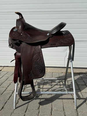 Circle Y Park & Trail 16” Western Saddle - Image 1 of 4