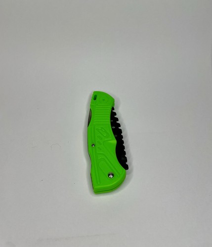 Zombie Hunter Tanto Point 4.5" Blade Lime Green Handle Folding Pocket Knife - Picture 5 of 10