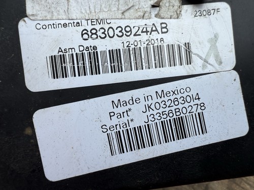 Módulo de control de relé de caja de fusibles Jeep Wrangler 17-18 unidad TPIM 68303924AB OEM usado - Imagen 2 de 2