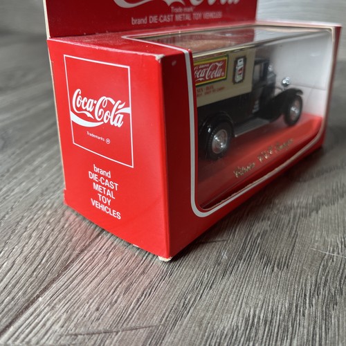 Hartoy Die-cast Metal Coca-cola Citroen C4F Fourgon Delivery Truck, 1/43 - Picture 12 of 12