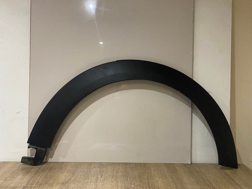 MINI COOPER F56 REAR WHEEL ARCH TRIM O/S DRIVERS SIDE / RIGHT SIDE 16189910 - Picture 1 of 2