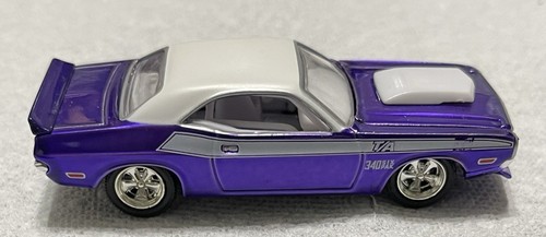 🔥Rare Hot Wheels Purple Hobby Oil Can Detroit's Finest '70 Dodge Challenger T/A - Picture 2 of 6