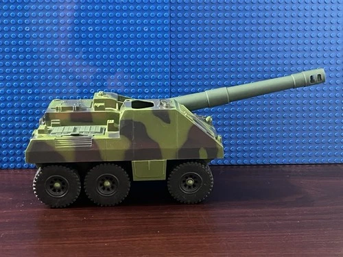 Hasbro G.I. Joe Slugger Self Propelled Cannon Series Three 1984 Incomplete