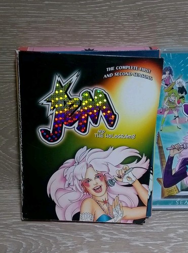 Jem and the Holograms: The Truly Outrageous Complete Series DVD Box Set - Imagen 2 de 14