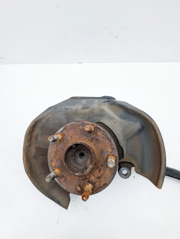 1998-2005 Lexus GS300 Front Left Driver Spindle Knuckle Assembly OEM - Image 4 of 4