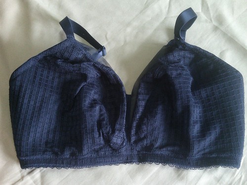 M&S Marks & Spencer BH ohne Bügel UK 36H USA 36G Euro 80K Frankreich 95K Blau