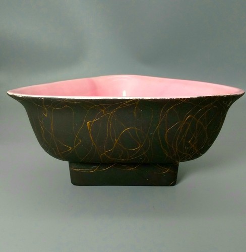 Maddox Of California #105 Vintage 1950s Triangular Dish, Pink, Black, Gold Hairs - Picture 7 of 12