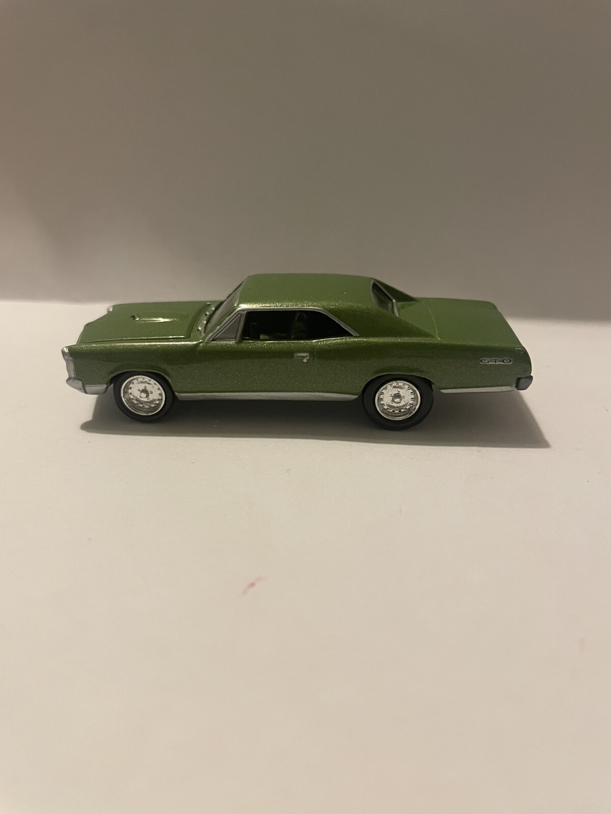 Picture 1 of 6