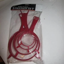 Set of 4 Kitchen Strainers. Plastic.  New & Useful.