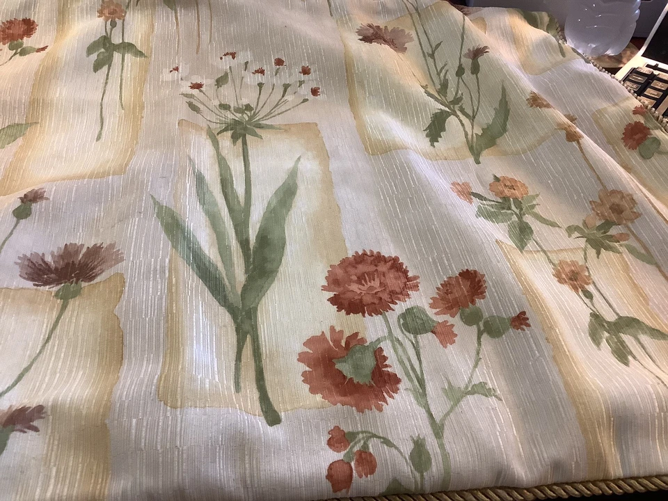 Martex/Westpoint Stevens~(2) fundas tamaño king~ flores amarillas/multitallos~BONITAS~ Foto 4 de 4