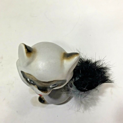 Vtg MCM Enesco? Ceramic Porcelain CUTE Raccoon Figurine w Real Fur Tail Japan - Picture 5 of 7