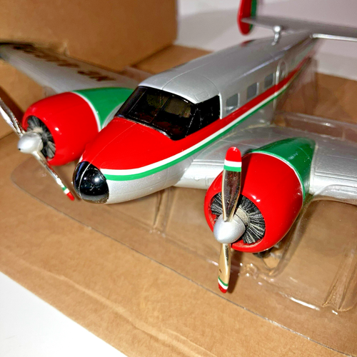 Sinclair Beechcraft Modell 18 Twin Buche Druckguss Flugzeug Coin Bank - Bild 5 von 13