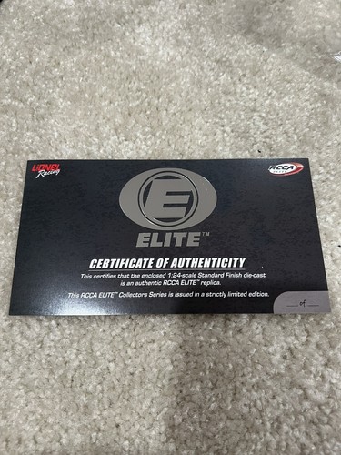 CHASE ELLIOTT SIGNED BLACK HOOTERS FULL SIZE HELMET, With Autographed Diecast - 第 6/6 張圖片