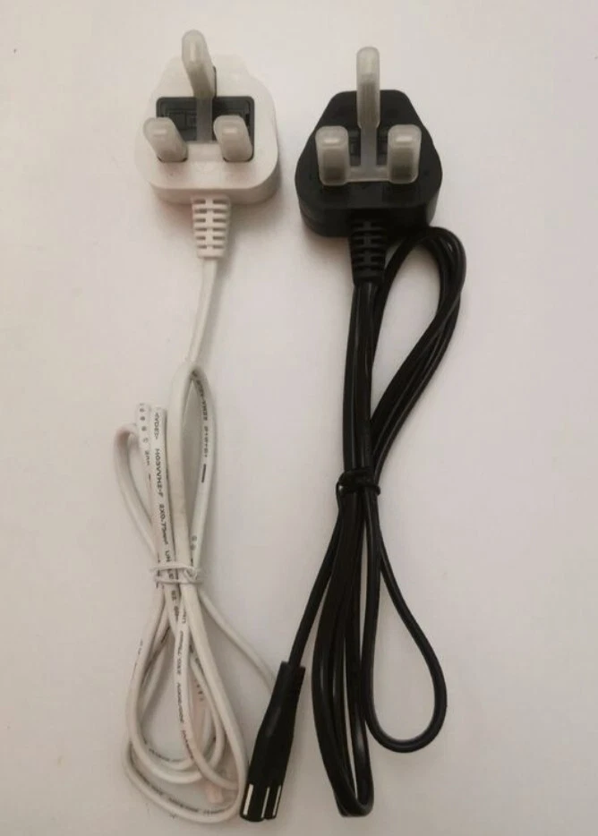 LOT 30 Câble d’alimentation prise anglaise Câble secteur prise anglaise - Photo 2/2