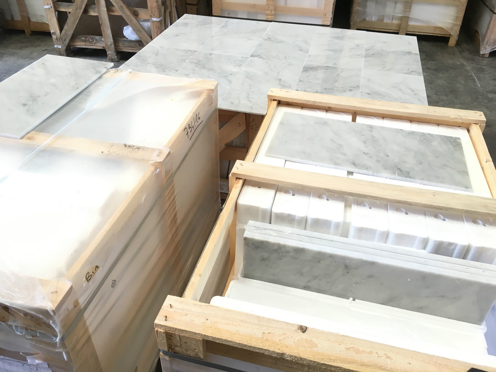 Bianco Carrara, Polished Marble Tile, Floor & Wall Tiles, 12x24" , 24m2 JOBLOT Bianco Carrara, Polished Polished Polished Marble Tile, Floor & Wall Tiles, 12x24