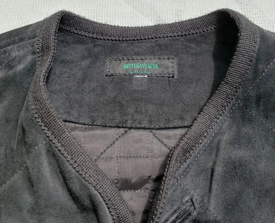 Chaqueta de gamuza acolchada negra Bottega Veneta Foto 2 de 4