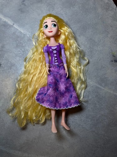 2016 Disney Tangled The Series Rapunzel and Royal Horse Maximus includes Pascal - Picture 9 of 9