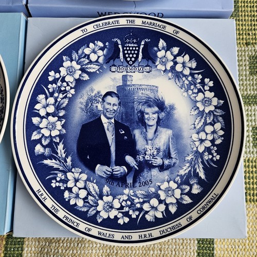 4 Wedgwood PLATES Prince Of Wales Wedding To Camilla QUEEN COMMEMORATION -WB4 - Picture 3 of 12