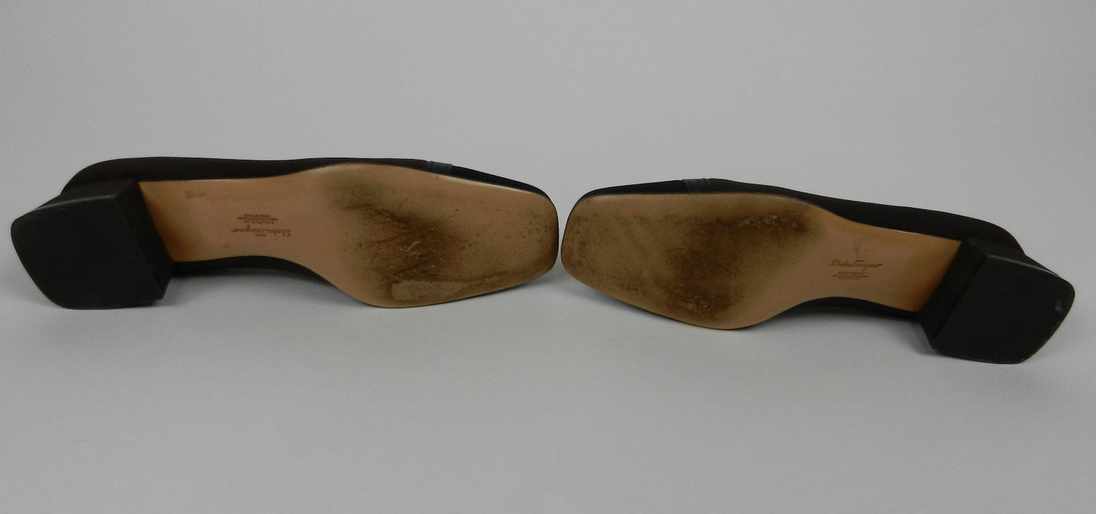 Salvatore Ferragamo 10 B Zapato puntera cuero negra tela marrón cuero puntera con logotipo recorte bombas de bajo eaaf40 Salvatore Ferragamo 10 B Zapato puntera cuero negra tela marrón cuero puntera con logotipo recorte bombas de bajo eaaf40