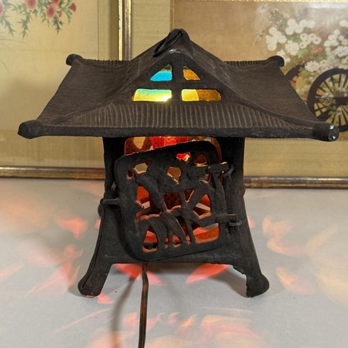 Antique JAPANESE Cast Iron vintageLantern Table Lamp & Framed Paintings - Picture 8 of 23