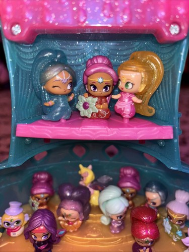 Nick Jr Shimmer And Shine Genie Bottle Carrying Case 33 Mini Figurines Included - Picture 5 of 7