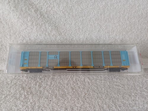 Micro Trains N 11100140 Rock Island 89' Tri Level Closed Auto Rack Car THE ROCK