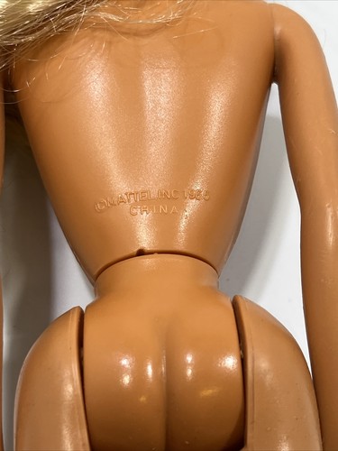 Muñeca de colección Barbie 1976 cabello rubio largo ojos azules con ojo Z ~ 1966 cuerpo Mattel - Imagen 5 de 6