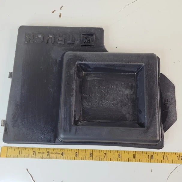 Chevy Suburban Tahoe 1996-1999 compartimento del motor tapa de almacenamiento negro OEM Foto 3 de 4