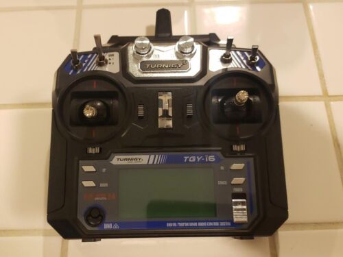 Turnigy TGY-I6 Transmitter plus Quanum E4 Cube Lipo Ladegerät