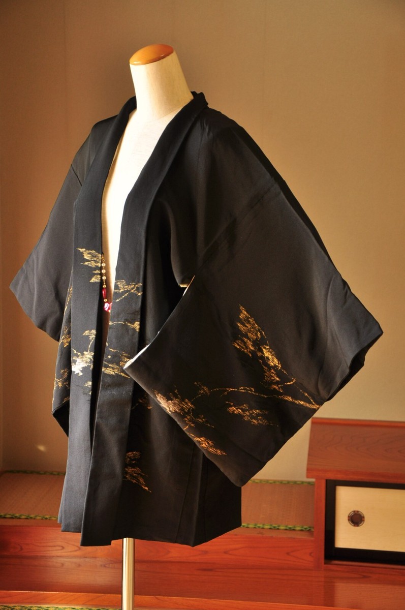 ＼半額SALE／ Vintage Japanese Kimono Haori Jacket Silk Black Pine-tree 着物・浴衣