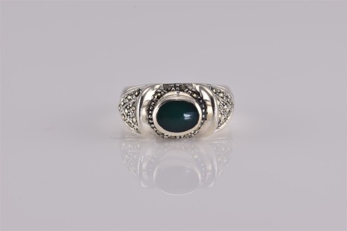 Sterling Silver Oval Green Chrysoprase Marcasite Band Ring 925 Sz: 8 - Picture 7 of 7