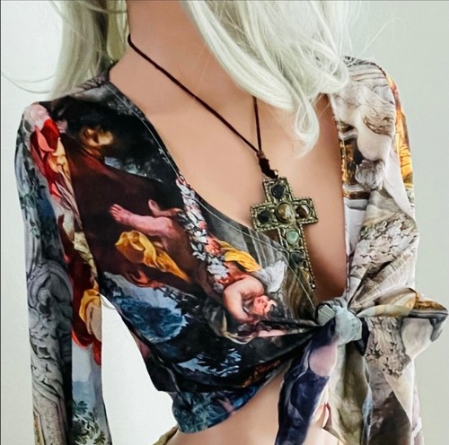 NWT Fabulous RENAISSANCE Art Print Tie-Front ANGEL SLEEVE Blouse TOP Small - Picture 11 of 12